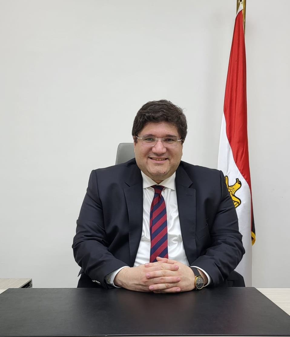 Dr. Ayman Farid